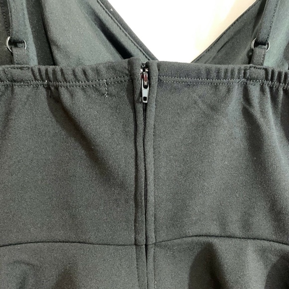 Francesca's Womens NWT Demi Ladder Trim Flounce Tank in Black - Picture 5 of 7